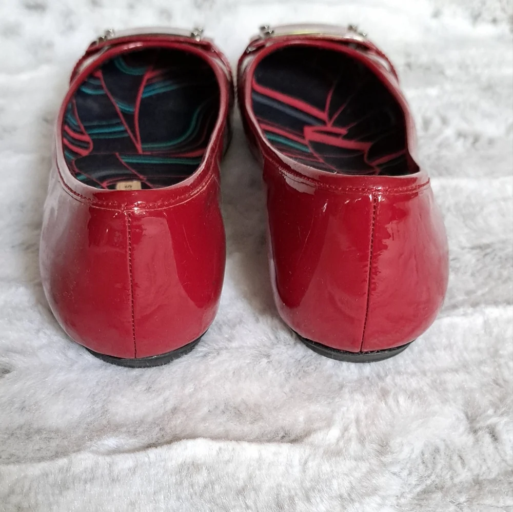 Marc Jacobs plaque red ballet work flat shoe. Size 37.5.
